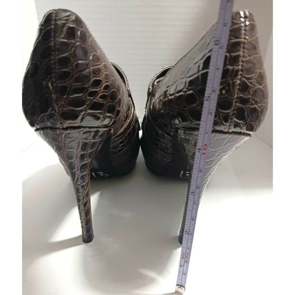 Guess by Marciano Animal Print Front Side Buckle Brown Size 5M About 4.5" Heels - Picture 8 of 11